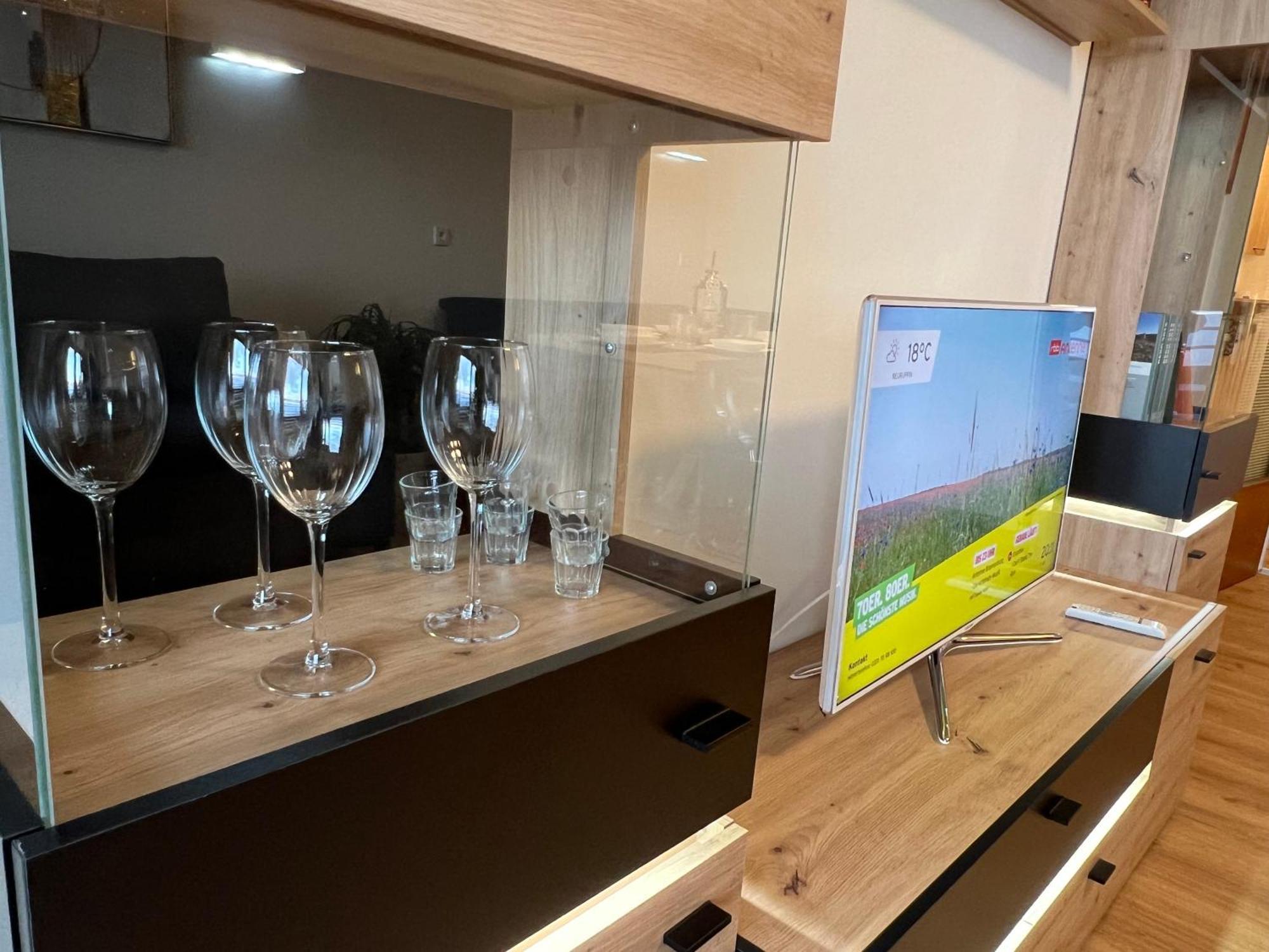 Apartamento Gerlitzen, Kanzelhoehe, Ueber Den Wolken, Haus Enzian *