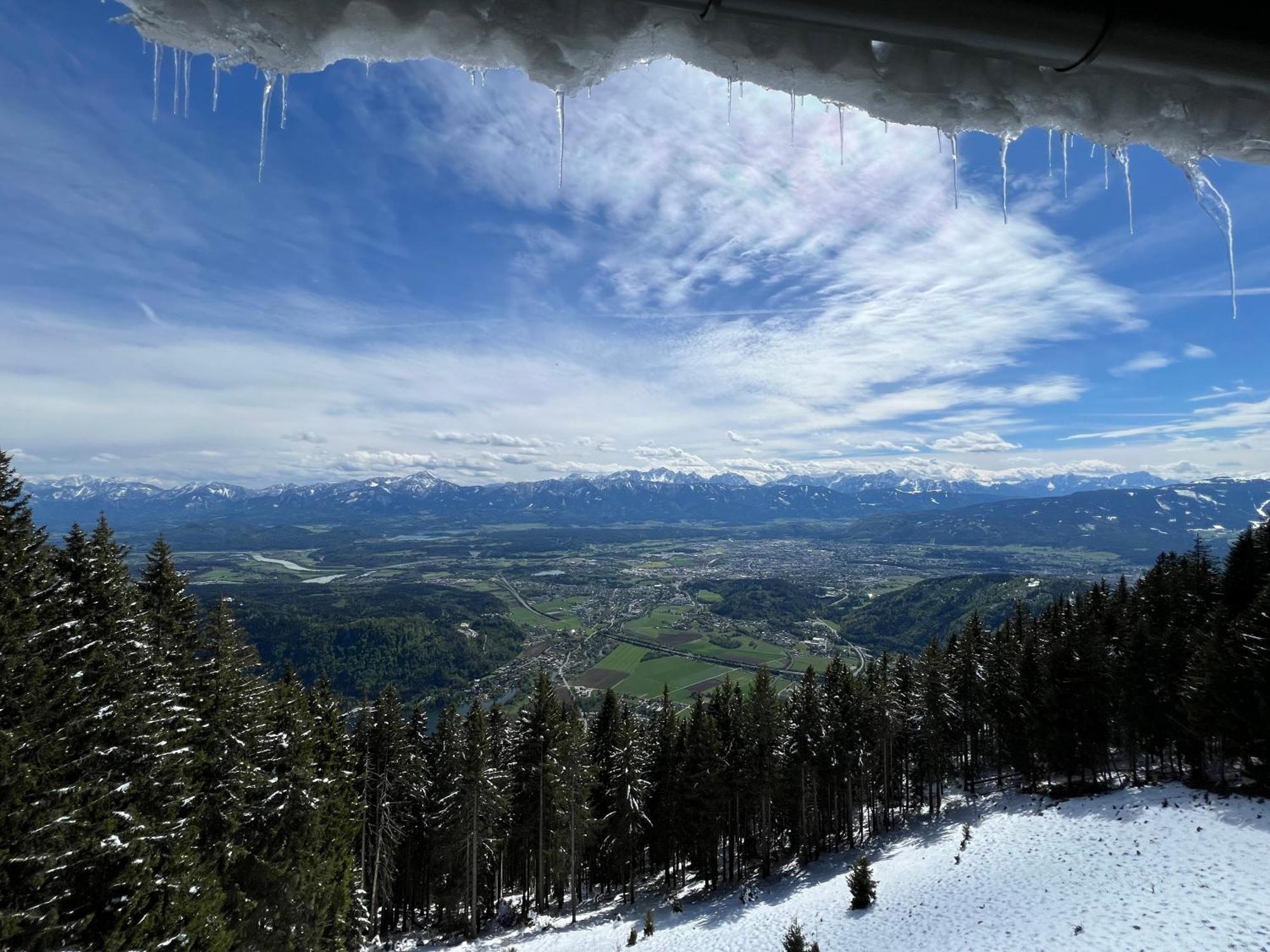Gerlitzen, Kanzelhoehe, Ueber Den Wolken, Haus Enzian * Deutschberg